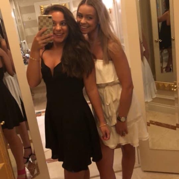 Amanda Uprichard Dresses & Skirts - Black Amanda uprichard silk babydoll dress